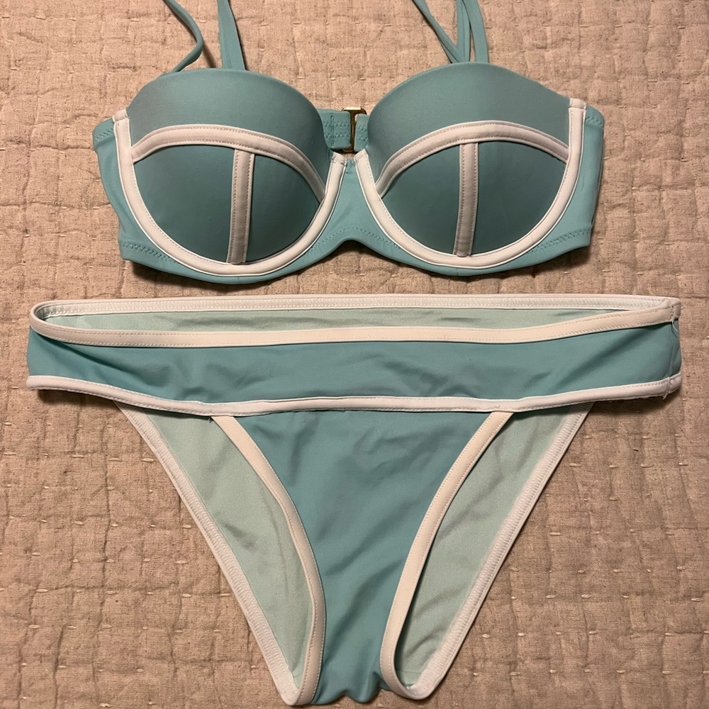 Victoria Secret bathing suit. Top 32C. Bottoms S barely ever worn